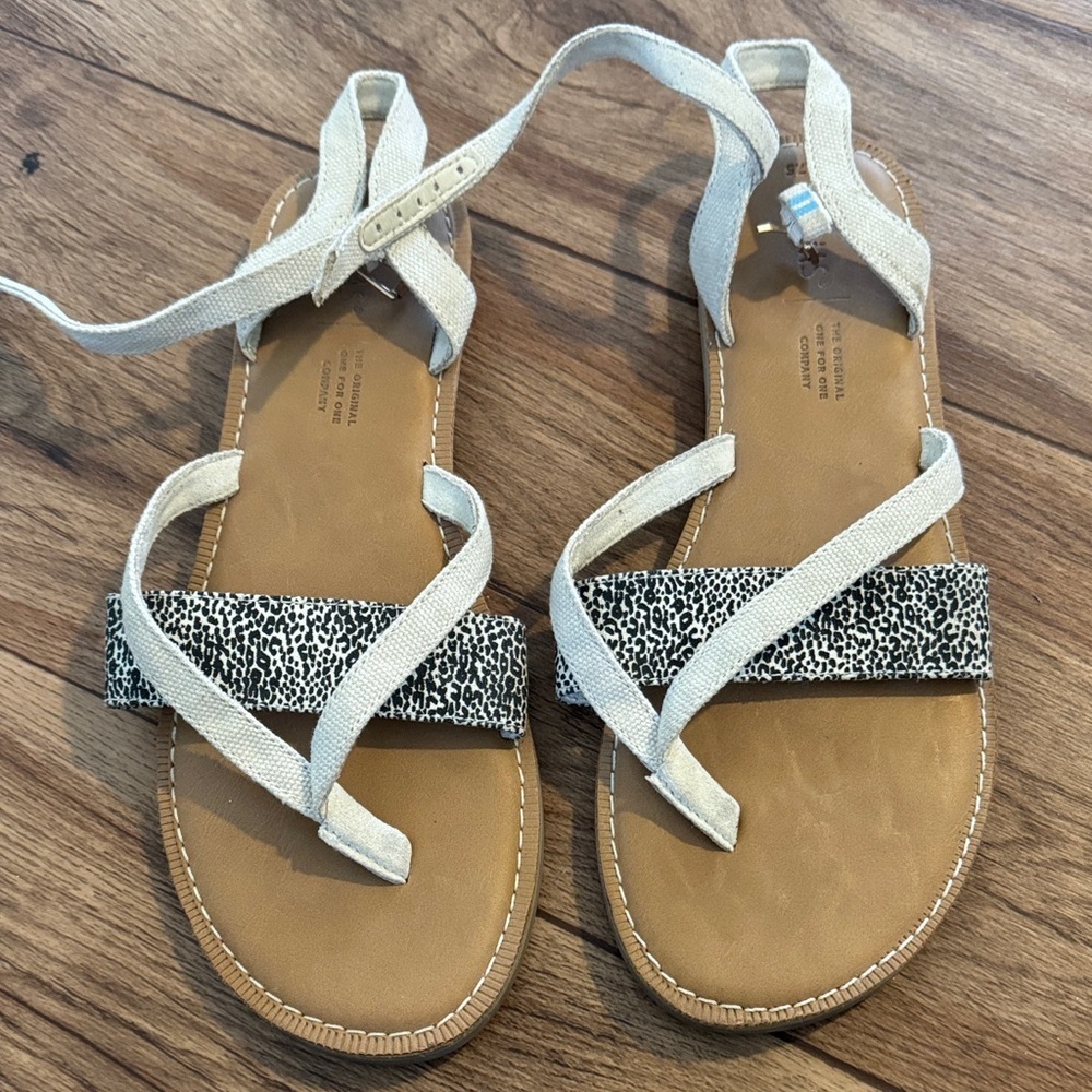 Toms Cream and Black Strappy Sandals